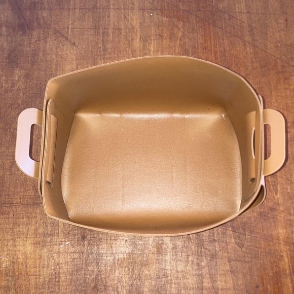 🔨📚 LEATHER BOOK BASKET • AUSTIN, TX STYLE ✂️📕 - Picture 3 of 6